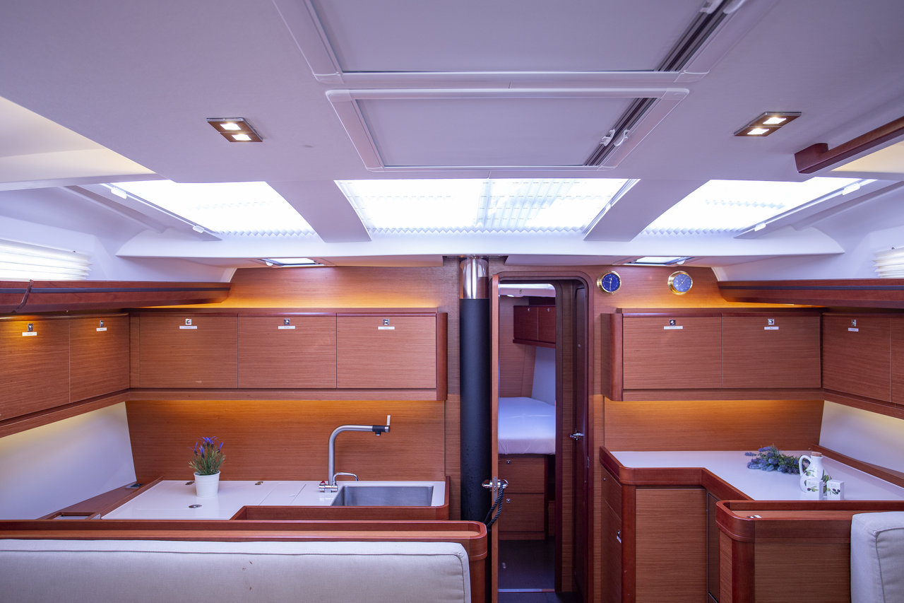 Dufour 520 GL — photo 19