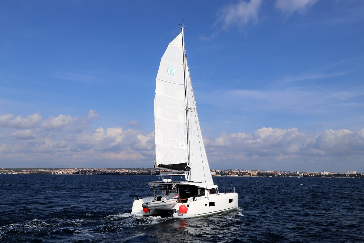 Lagoon 42 - 4 + 2 cab. — photo 3
