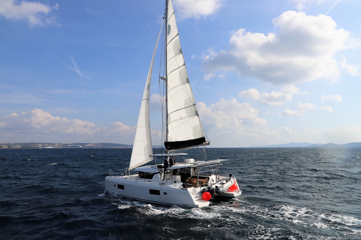 Lagoon 42 - 4 + 2 cab. — photo 4