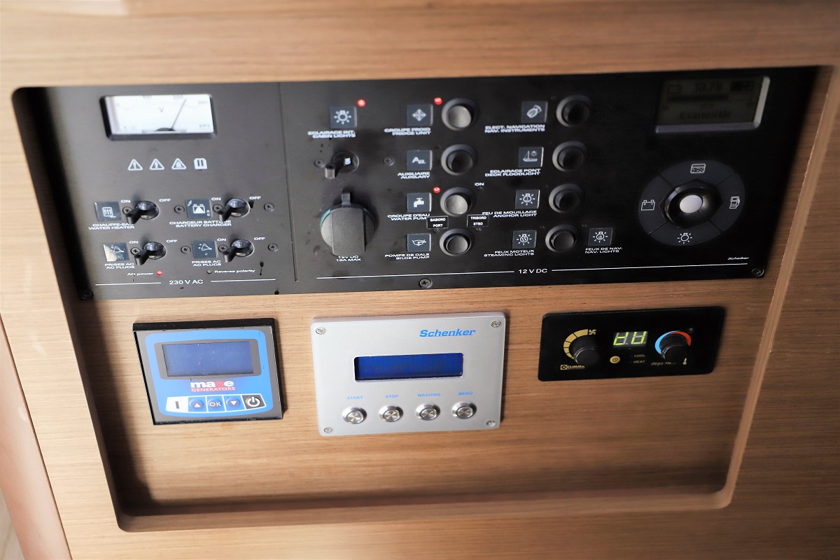 Lagoon 42 - 4 + 2 cab. — photo 11