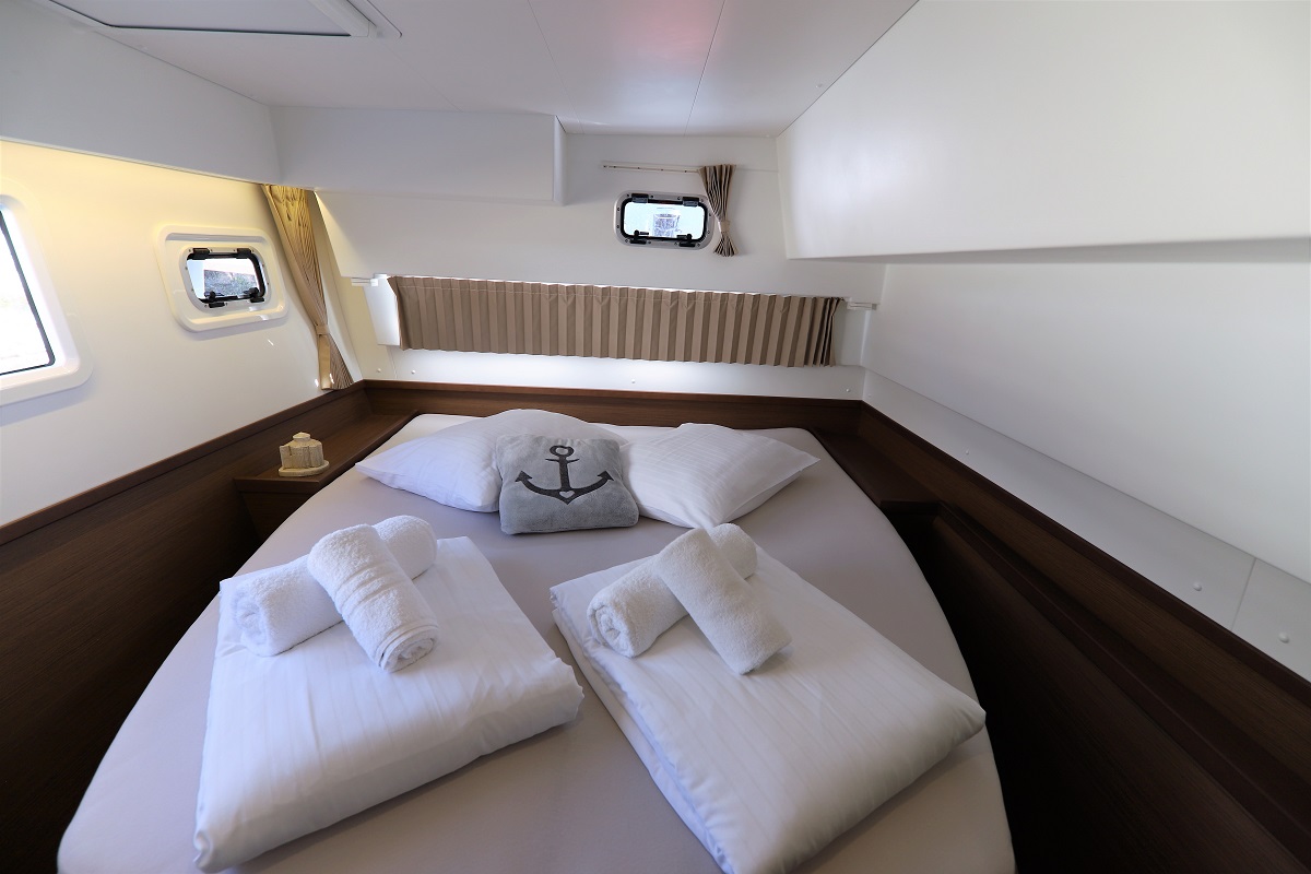 Lagoon 42 - 4 + 2 cab. — photo 12