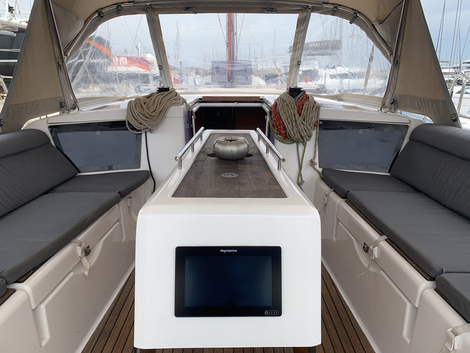 Dufour 390 GL — photo 4