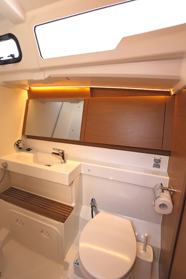 Sun Odyssey 490 - 5 cab. — photo 16