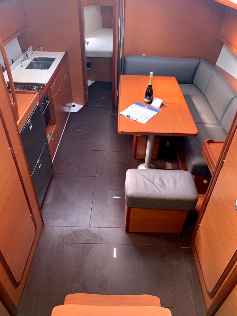 Dufour 390 GL — photo 3