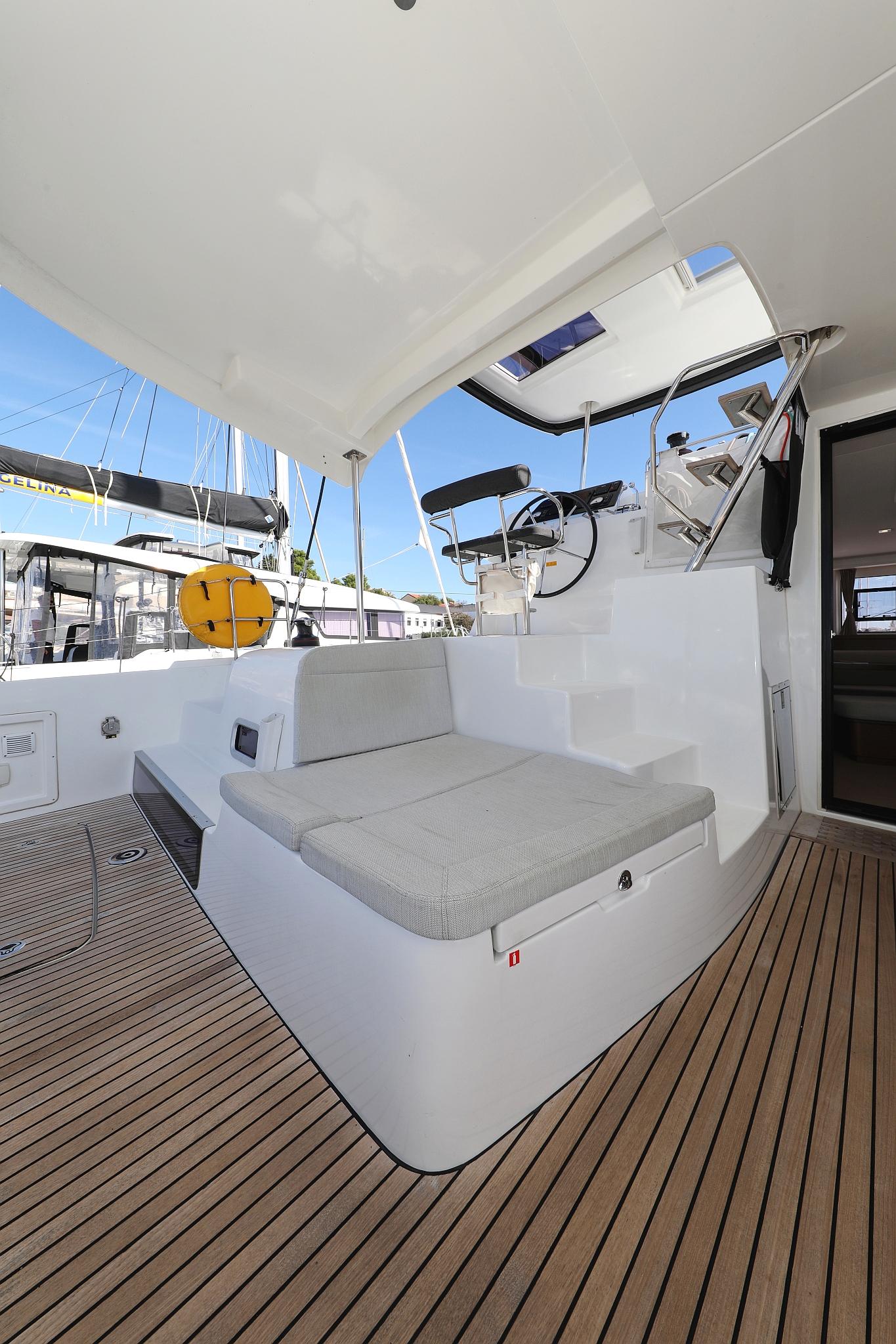 Lagoon 42 - 4 + 2 cab. — photo 6