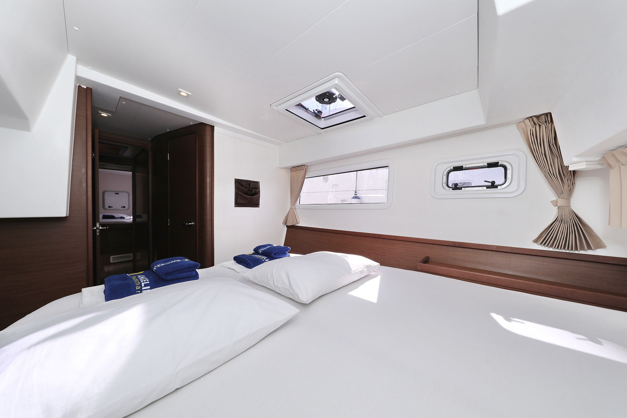 Lagoon 42 - 4 + 2 cab. — photo 29
