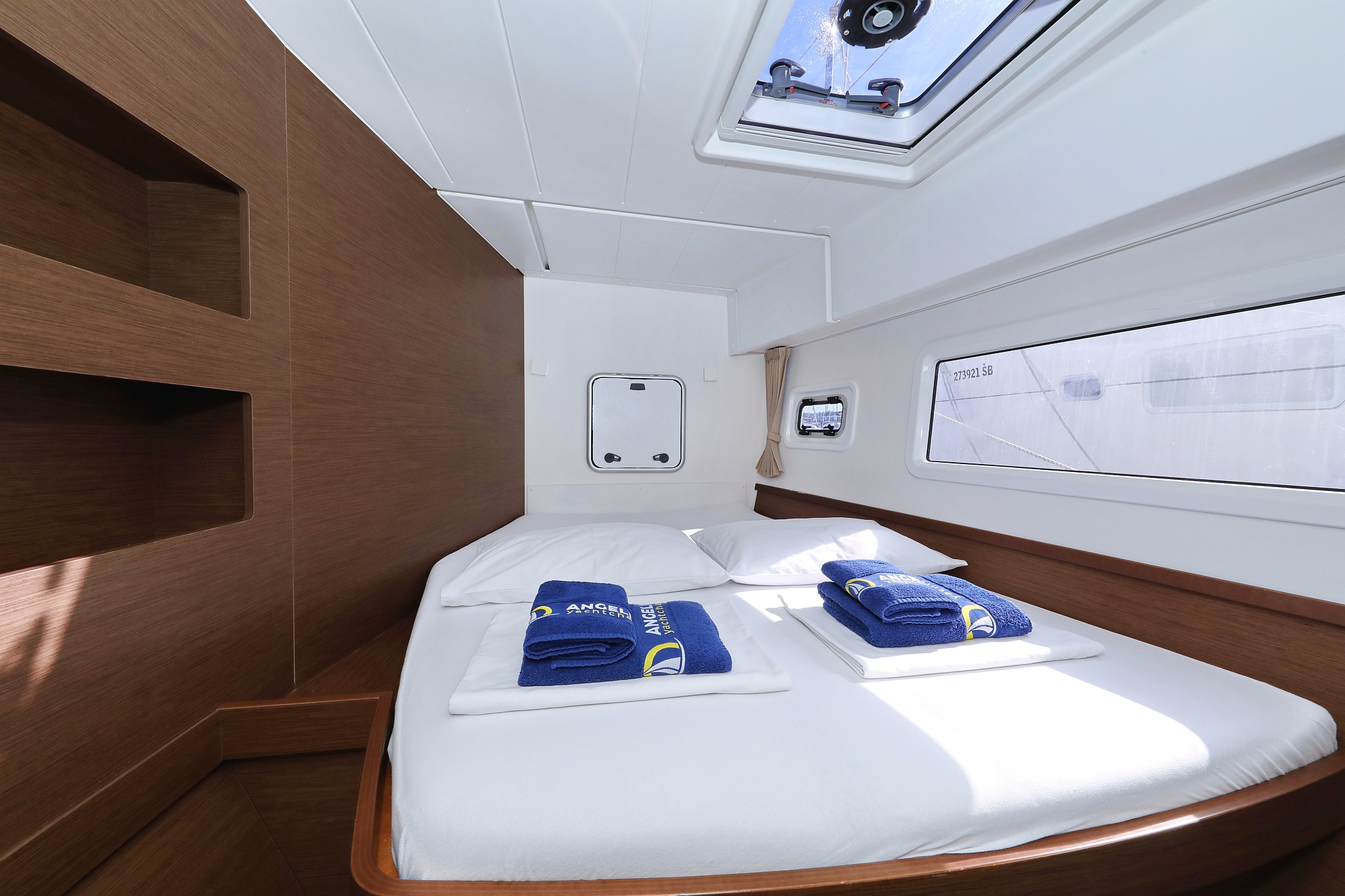 Lagoon 42 - 4 + 2 cab. — photo 30