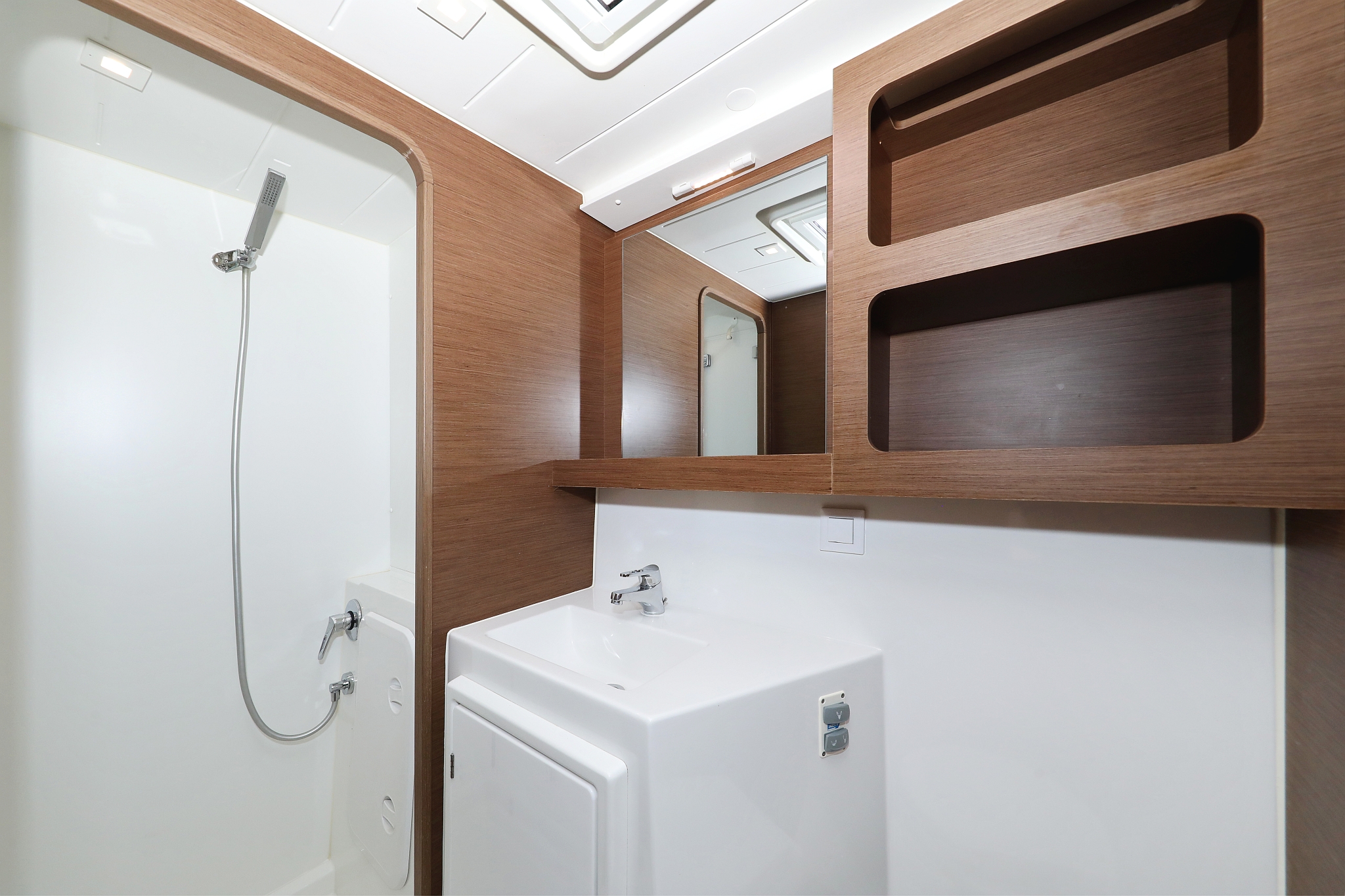 Lagoon 42 - 4 + 2 cab. — photo 34