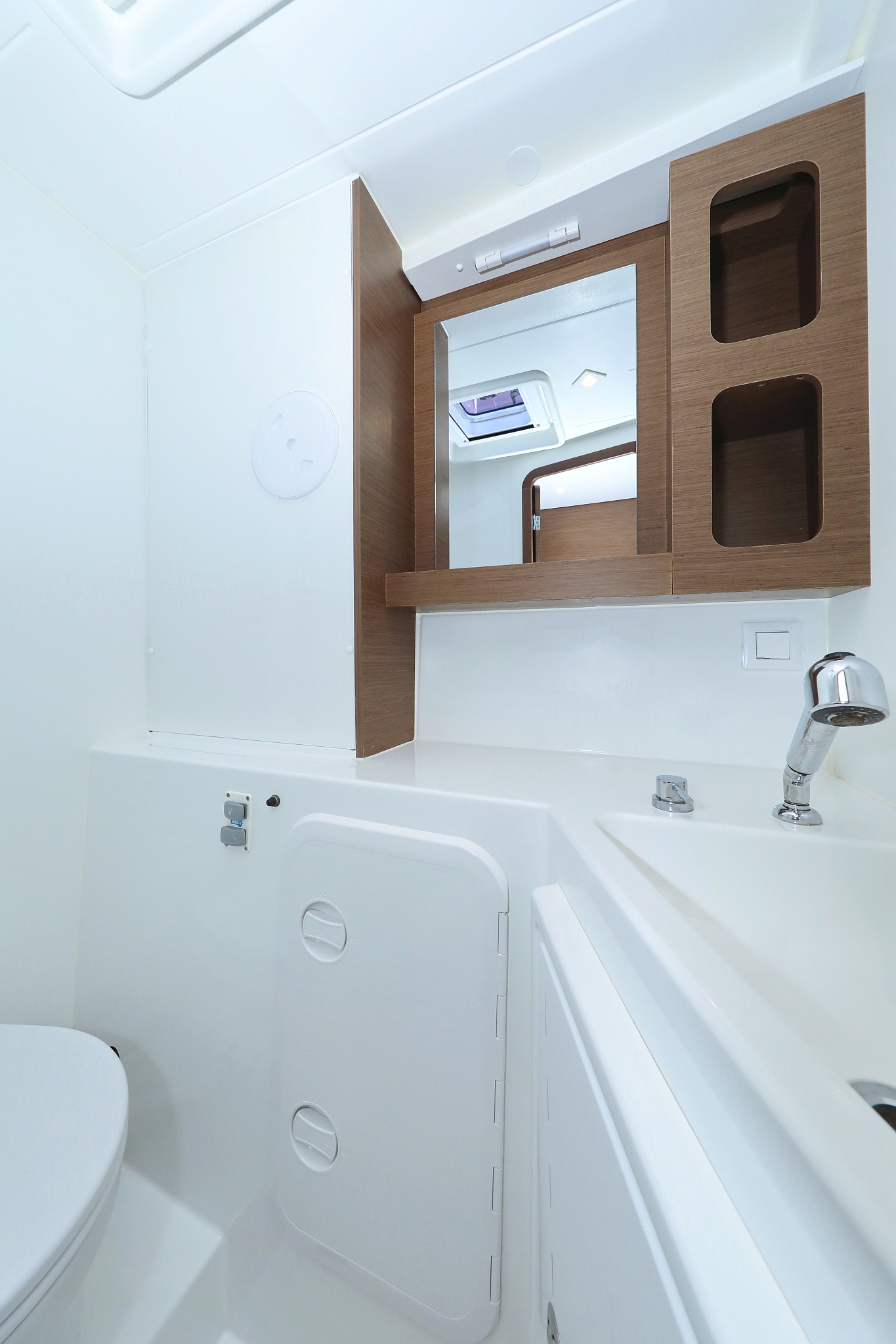 Lagoon 42 - 4 + 2 cab. — photo 35