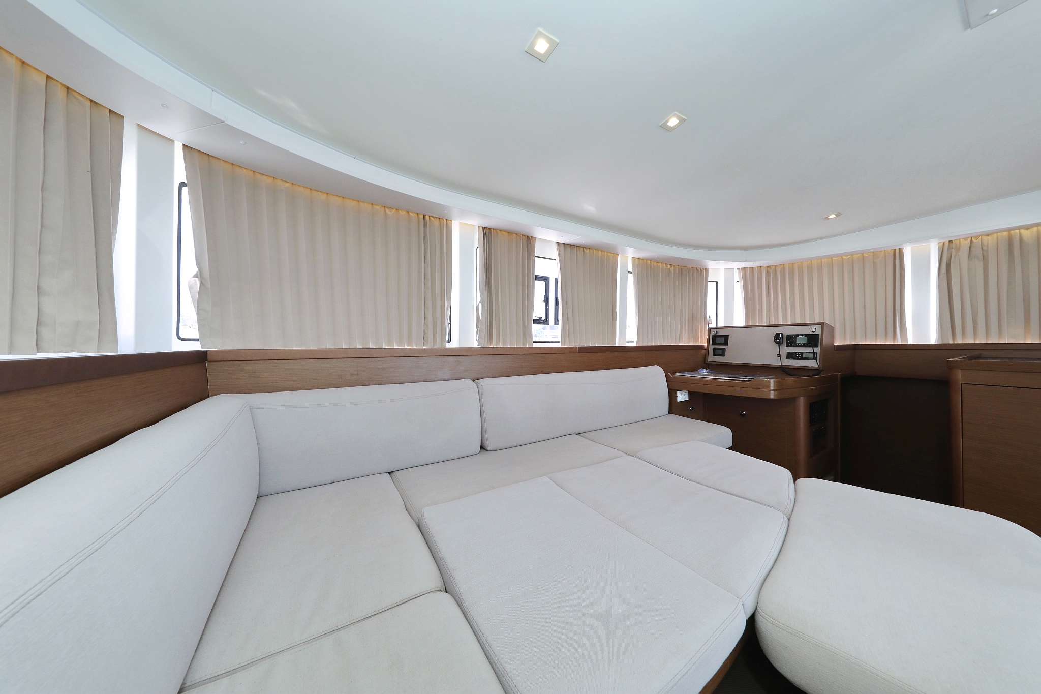 Lagoon 42 - 4 + 2 cab. — photo 42