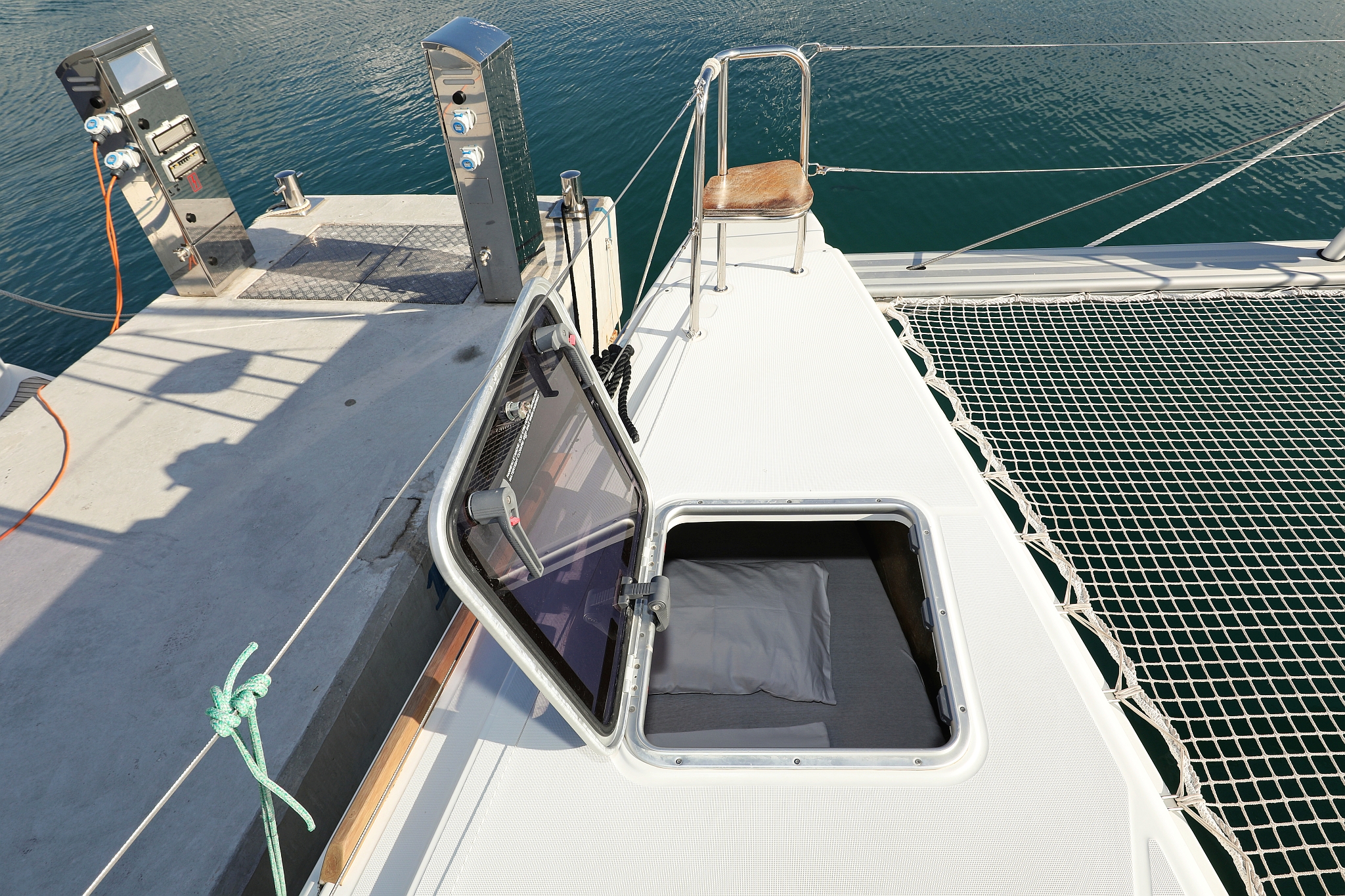 Lagoon 40 - 4 + 2 cab — photo 16