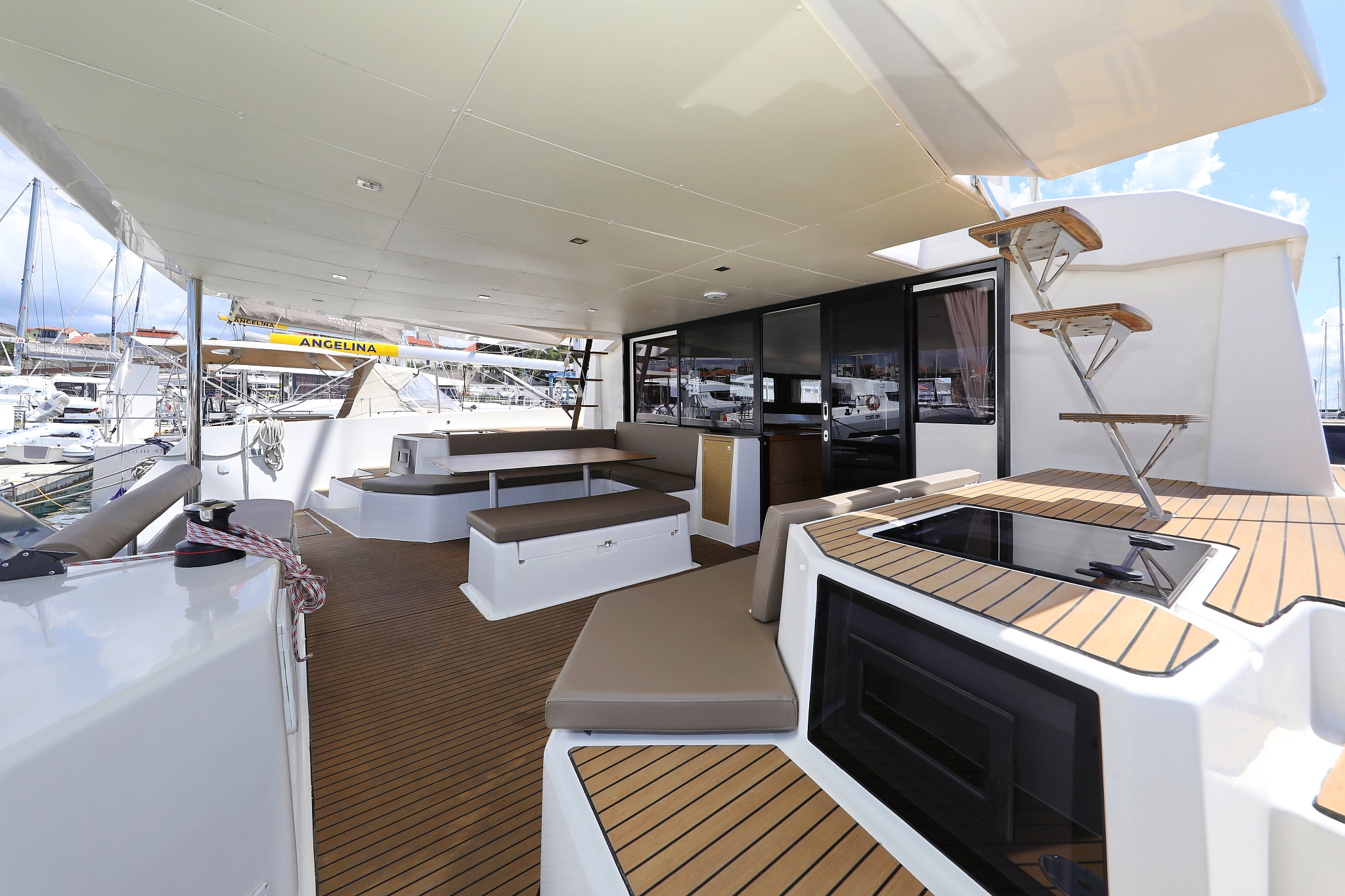 Dufour 48 Catamaran - 5 + 1 cab. — photo 4
