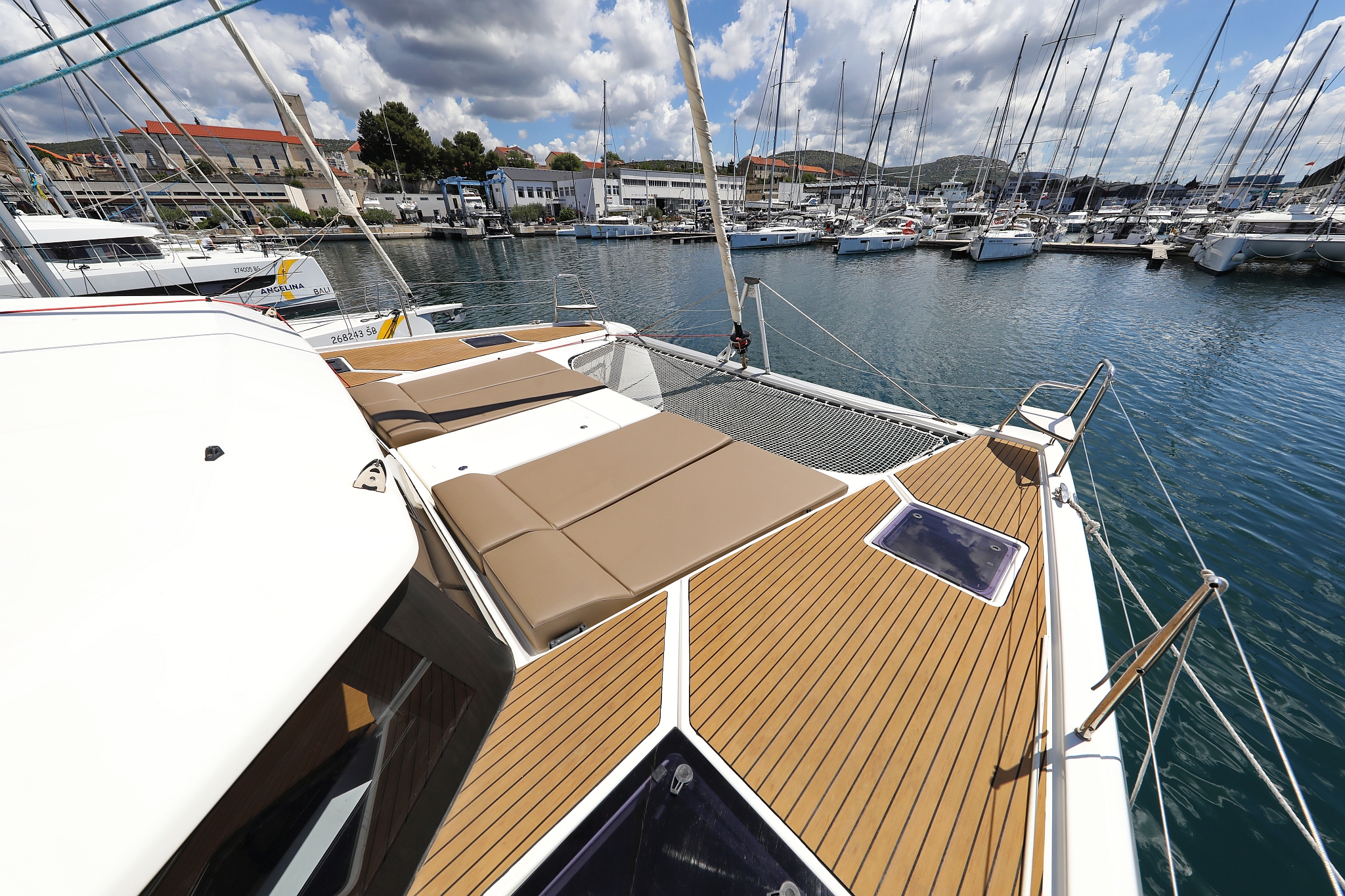 Dufour 48 Catamaran - 5 + 1 cab. — photo 10