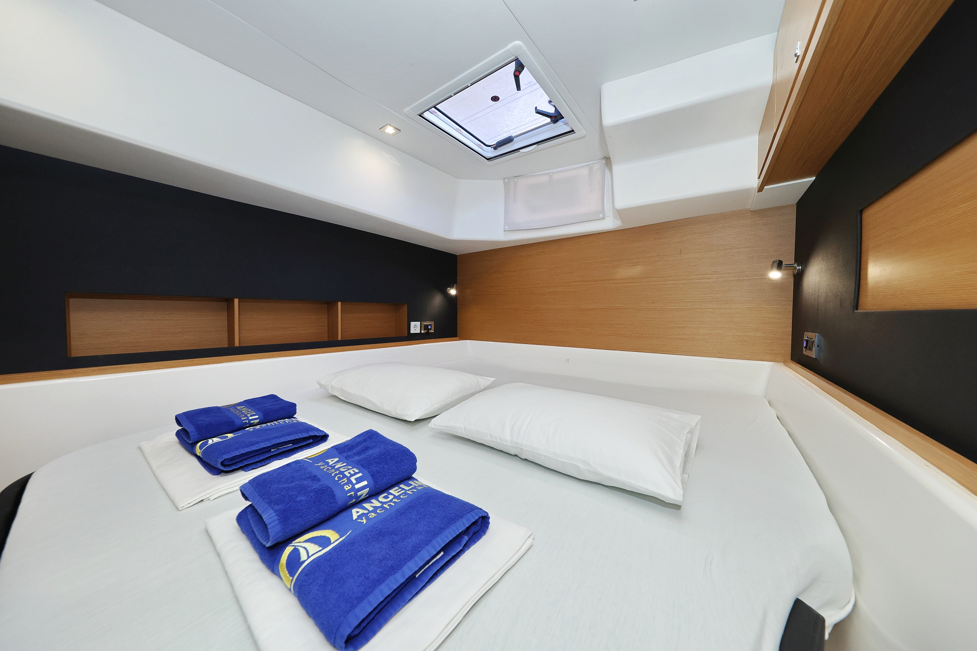 Dufour 48 Catamaran - 5 + 1 cab. — photo 29