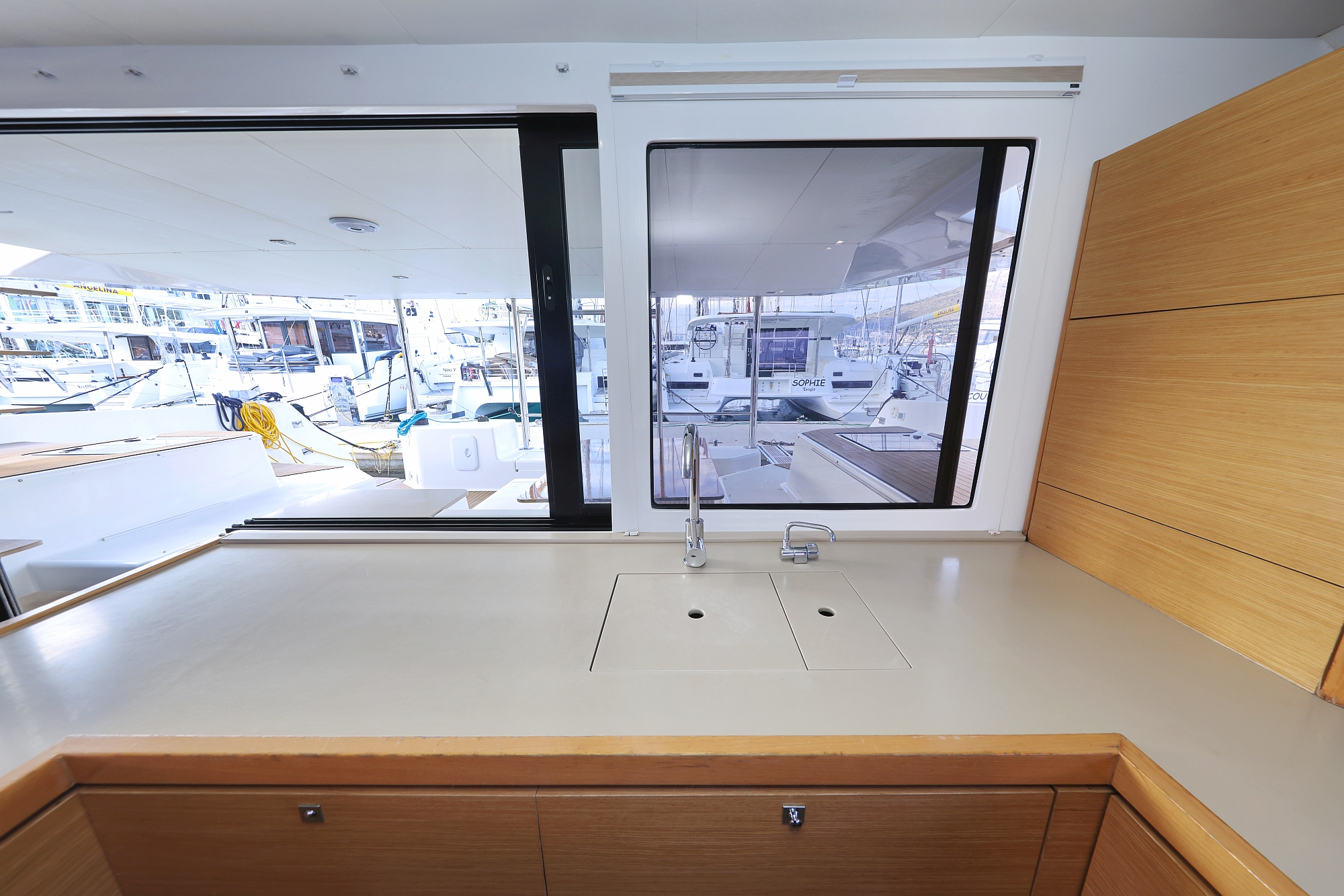 Dufour 48 Catamaran - 5 + 1 cab. — photo 43