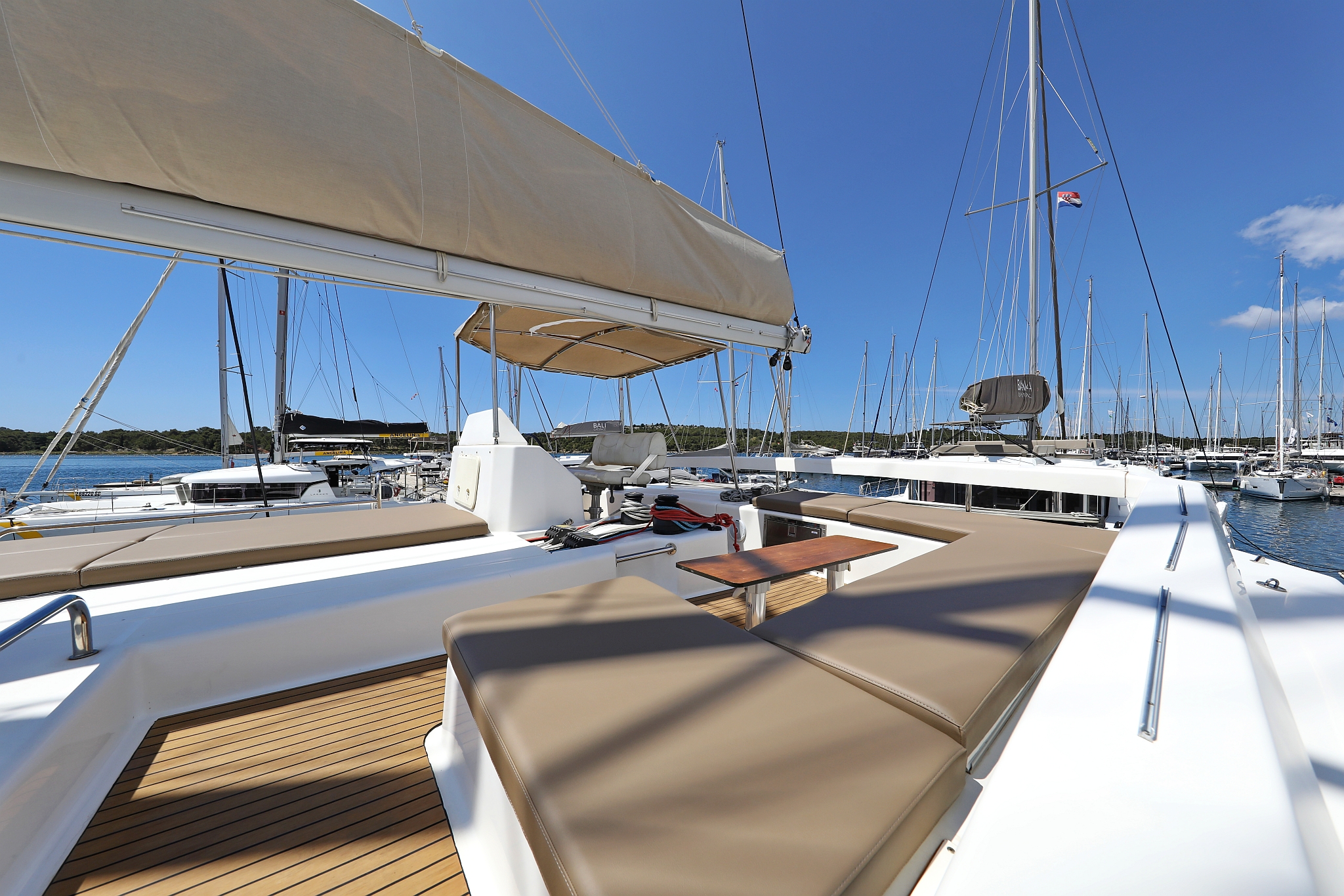 Dufour 48 Catamaran - 5 + 1 cab. — photo 42