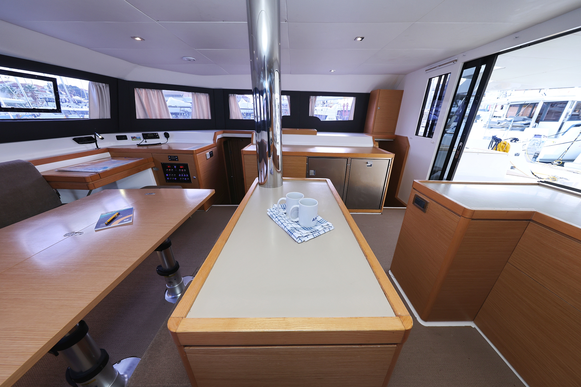 Dufour 48 Catamaran - 5 + 1 cab. — photo 2