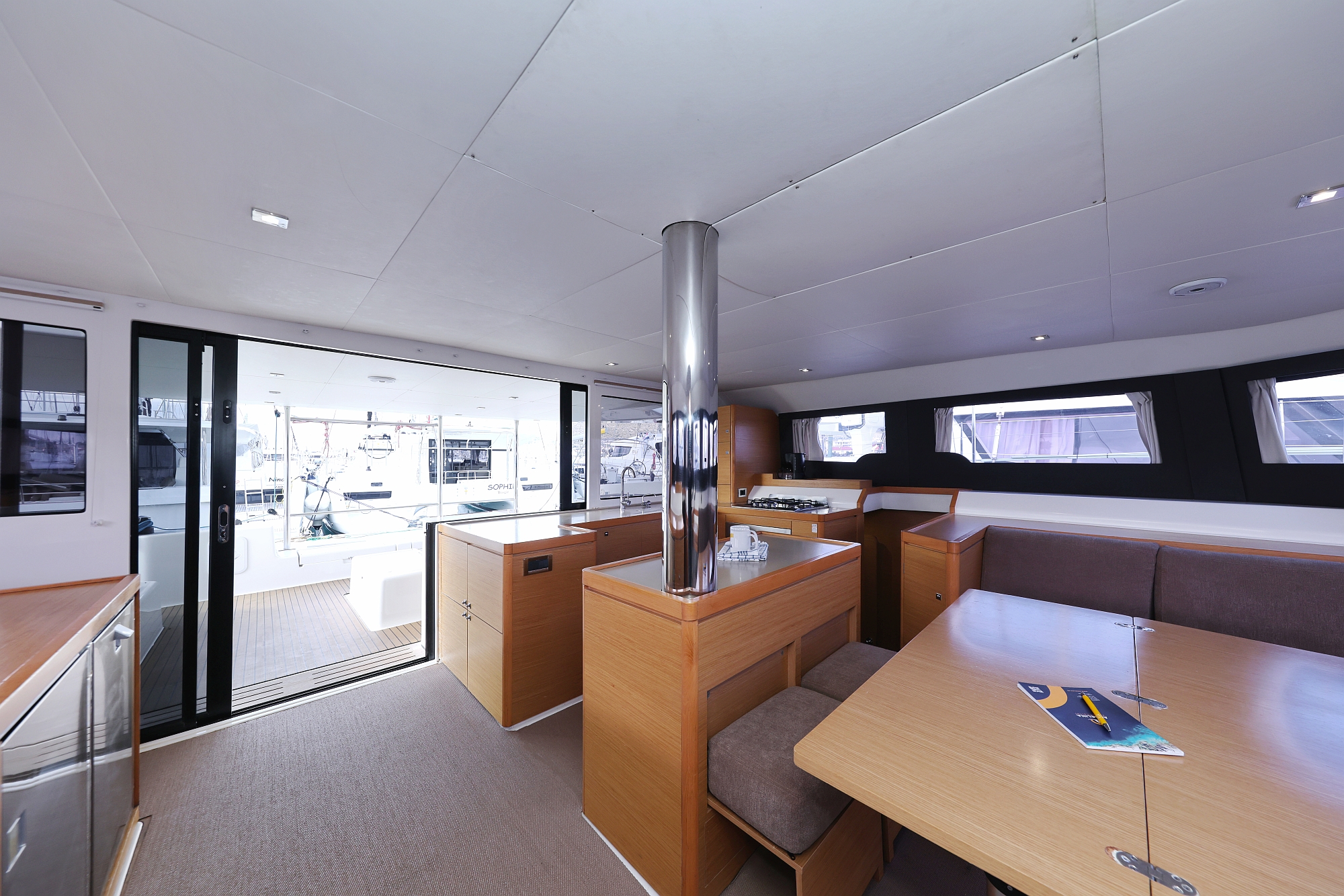 Dufour 48 Catamaran - 5 + 1 cab. — photo 3