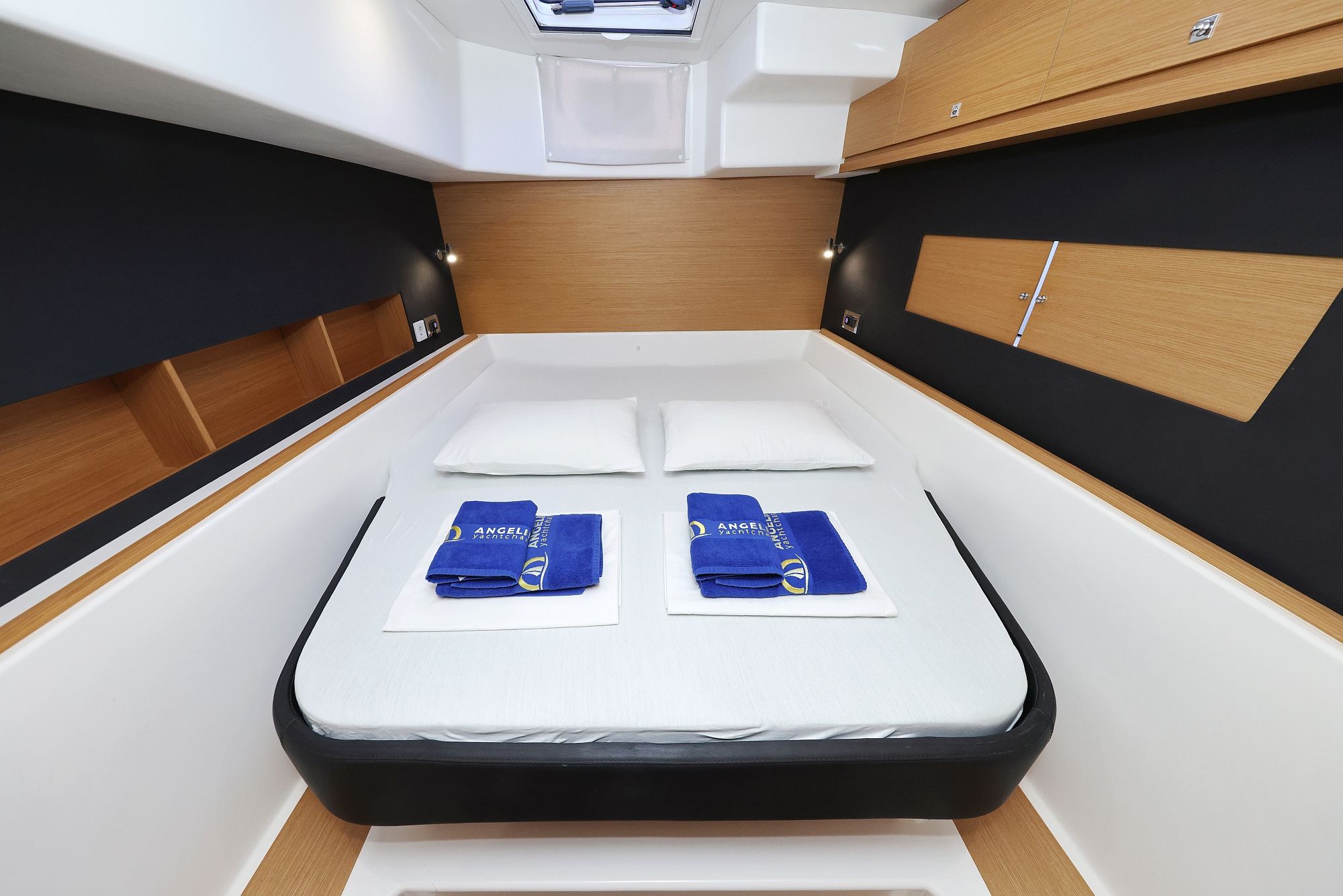 Dufour 48 Catamaran - 5 + 1 cab. — photo 12
