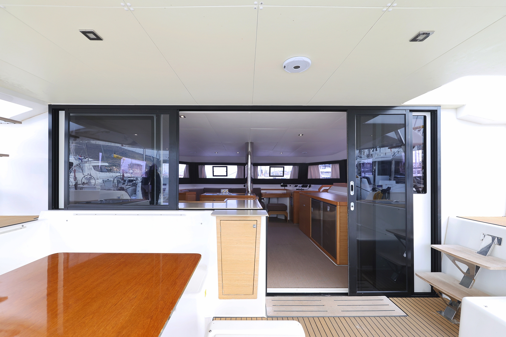 Dufour 48 Catamaran - 5 + 1 cab. — photo 34
