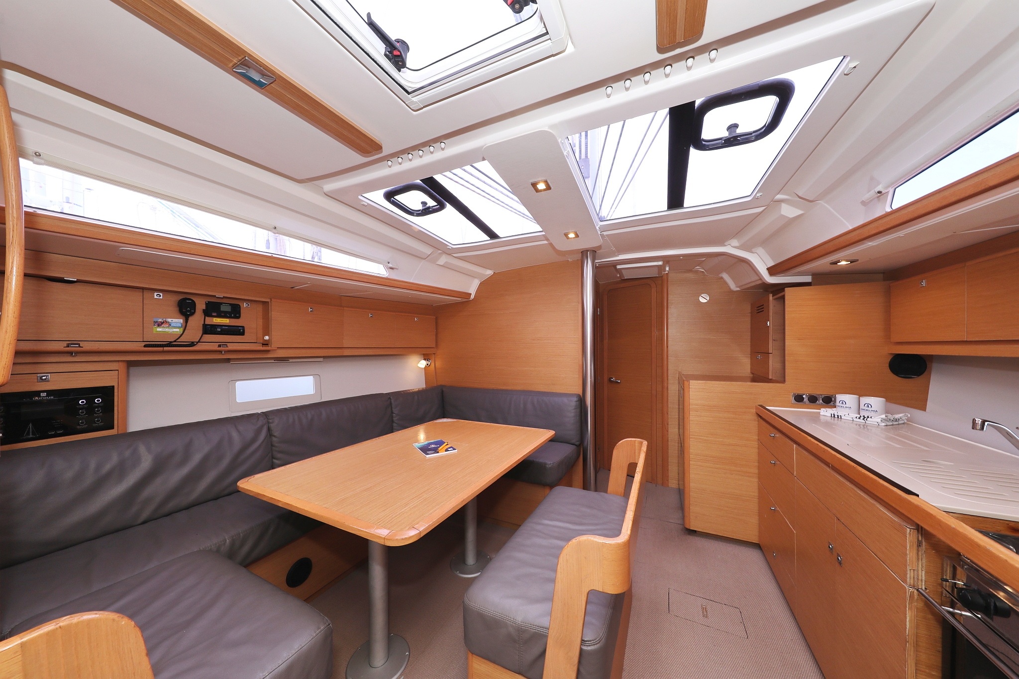 Dufour 430 GL — photo 14