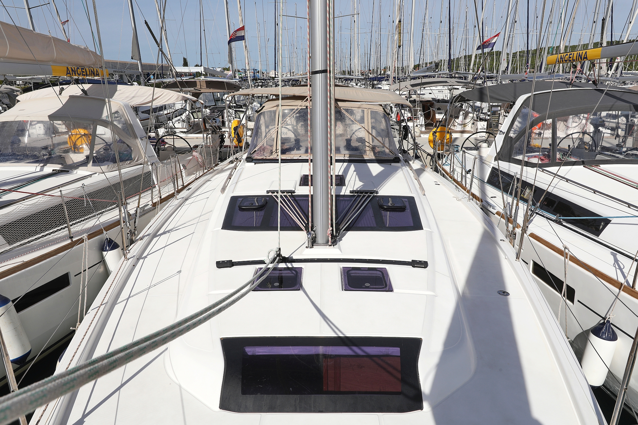 Dufour 430 GL — photo 19