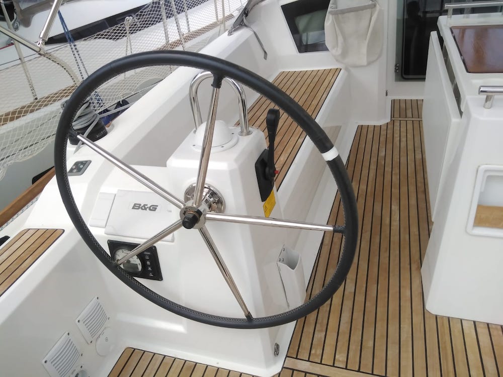 Oceanis 38.1 — photo 3