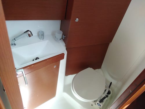 Oceanis 38.1 — photo 11