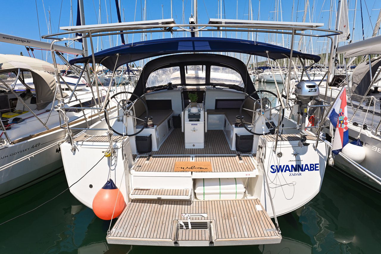Sun Odyssey 490 - 5 + 1 cab. — photo 3