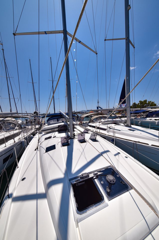 Sun Odyssey 490 - 5 + 1 cab. — photo 14