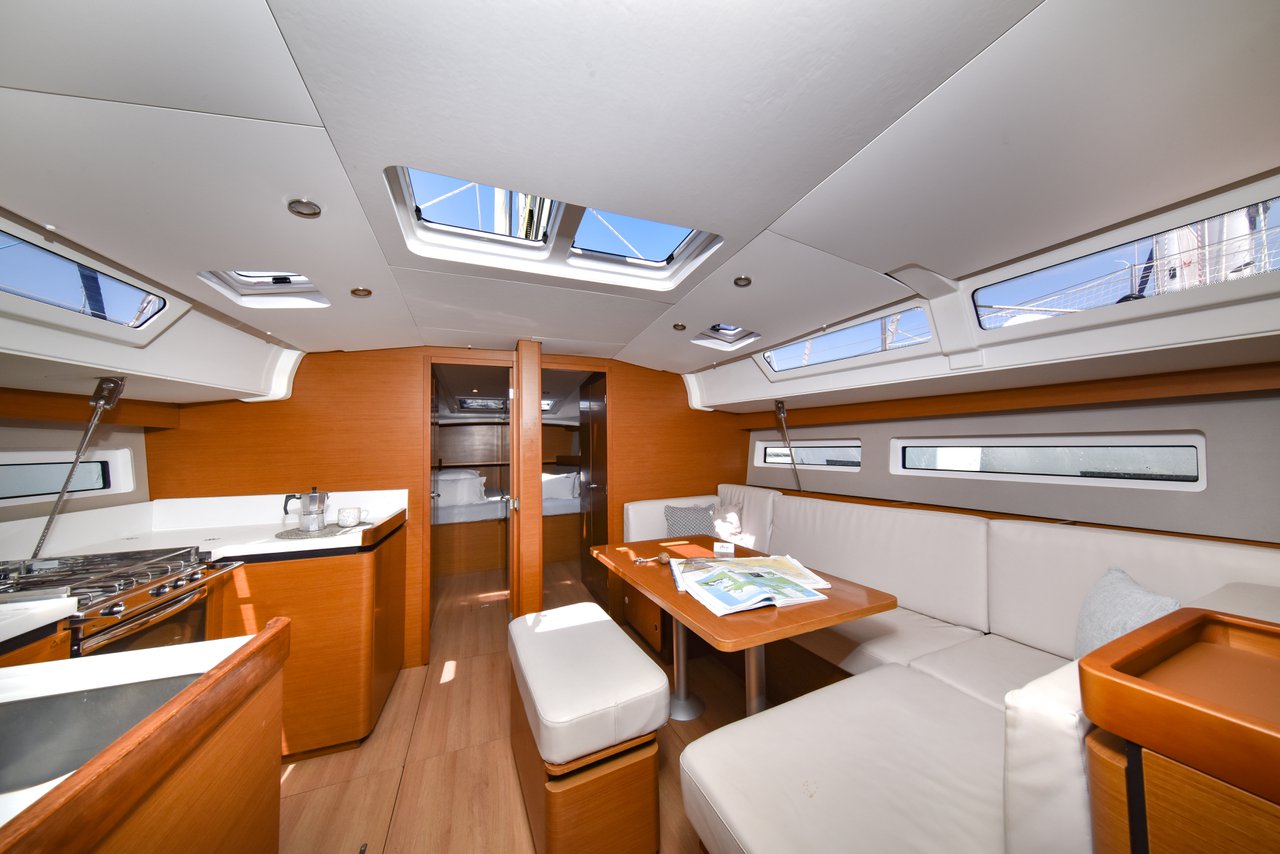 Sun Odyssey 490 - 5 + 1 cab. — photo 22