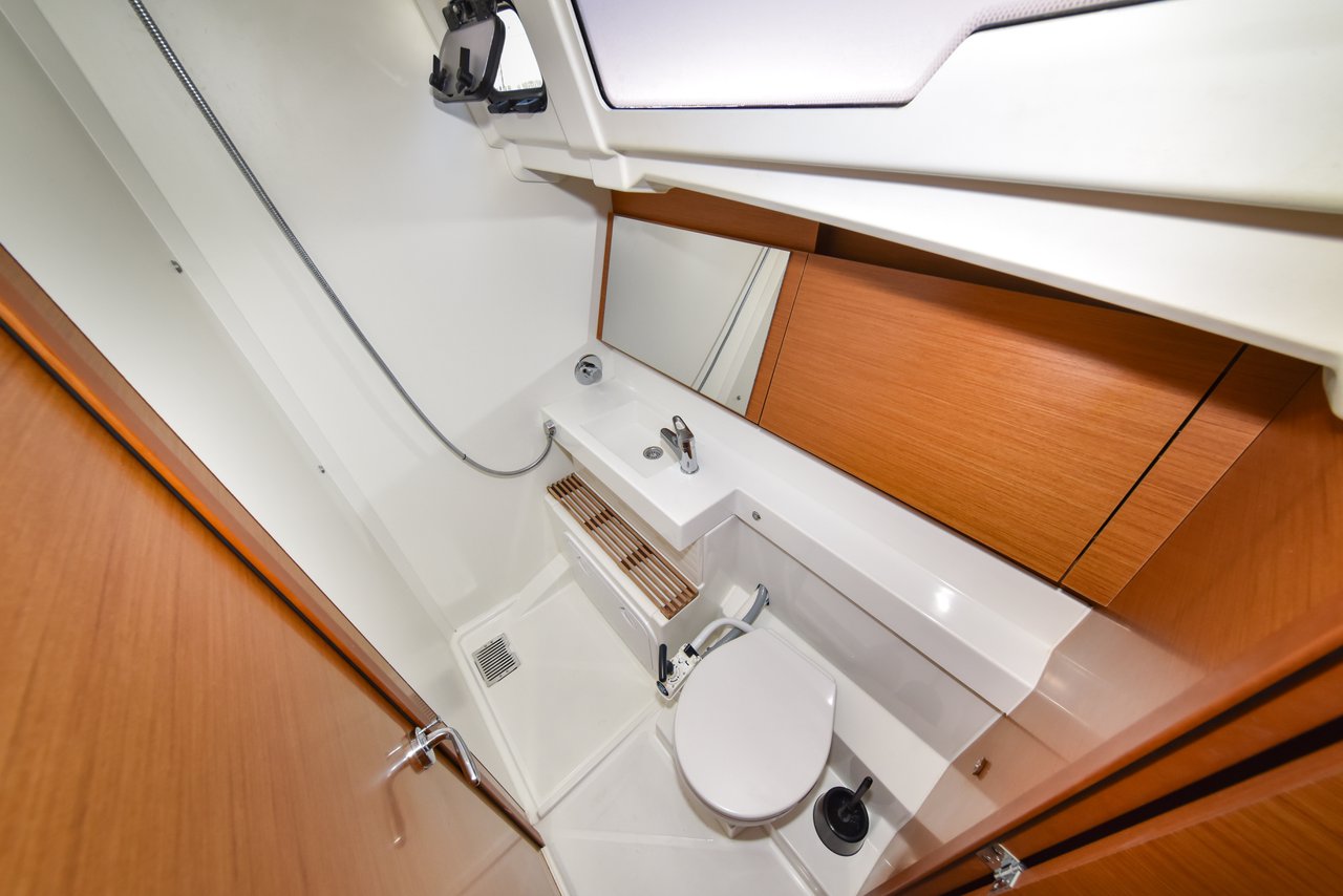 Sun Odyssey 490 - 5 + 1 cab. — photo 38