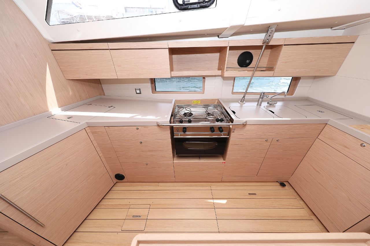 Oceanis 46.1 — photo 10