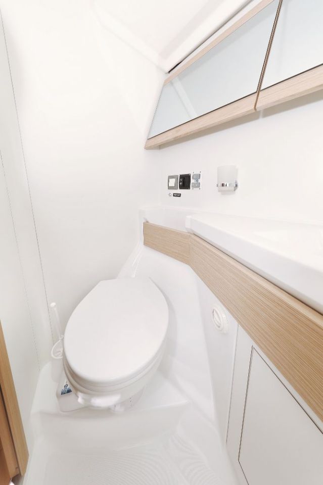 Oceanis 46.1 — photo 28