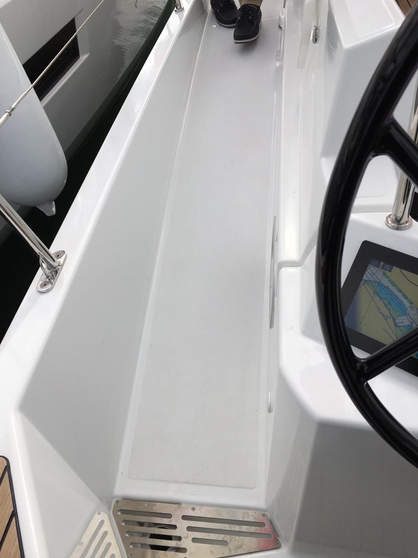 Sun Odyssey 440 - 4 cab. — photo 4