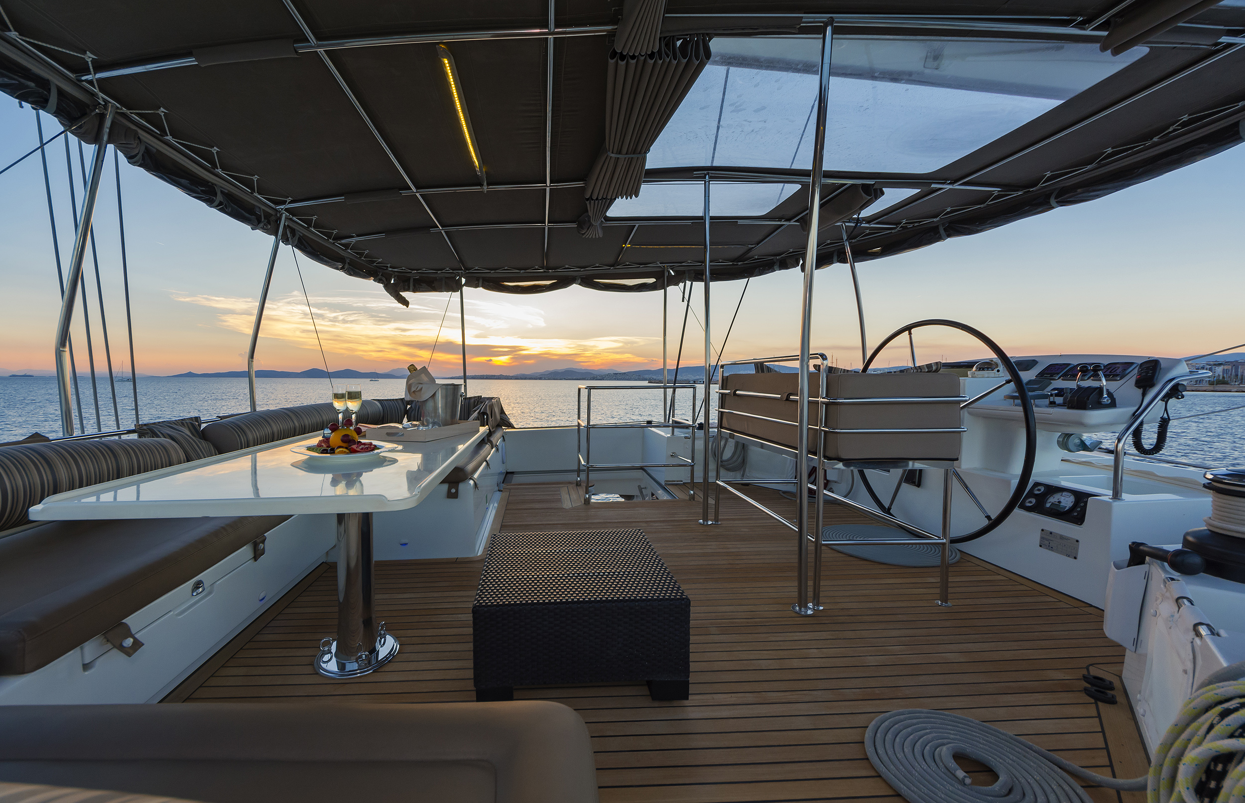 Lagoon 560 — photo 13