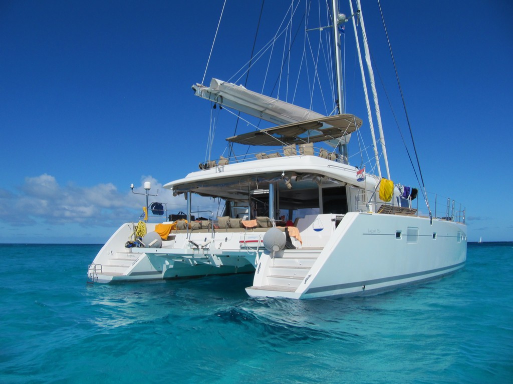 Lagoon 560 — photo 1