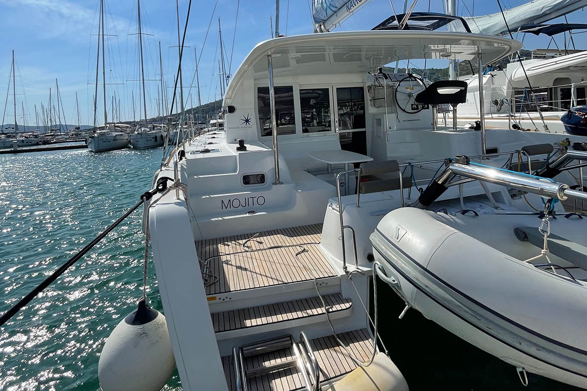 Lagoon 40 - 4 + 2 cab — photo 4