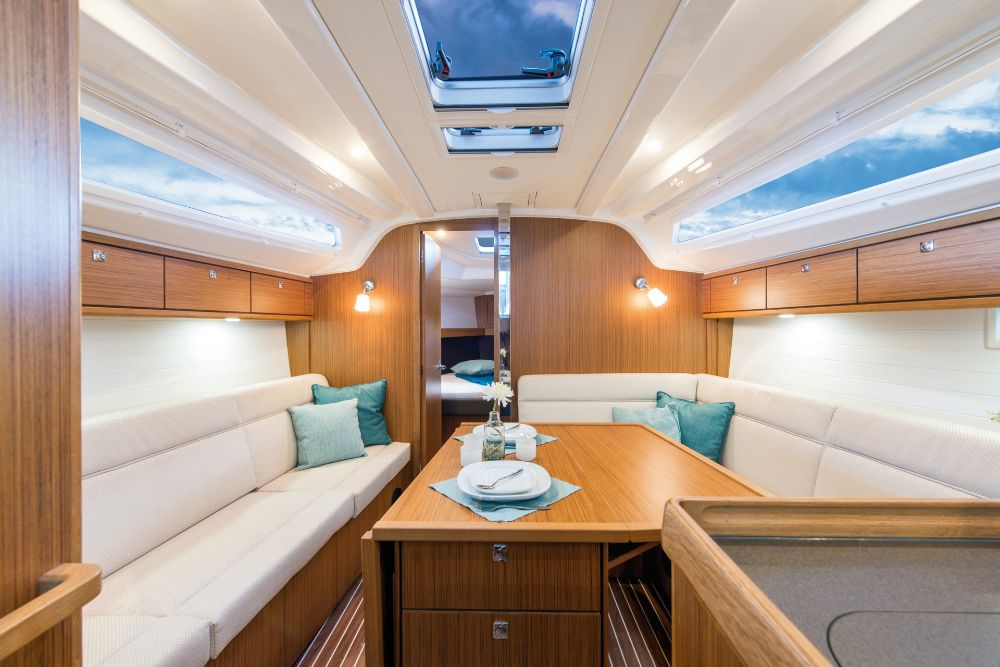 Bavaria Cruiser 37 - 3 cab. — photo 4