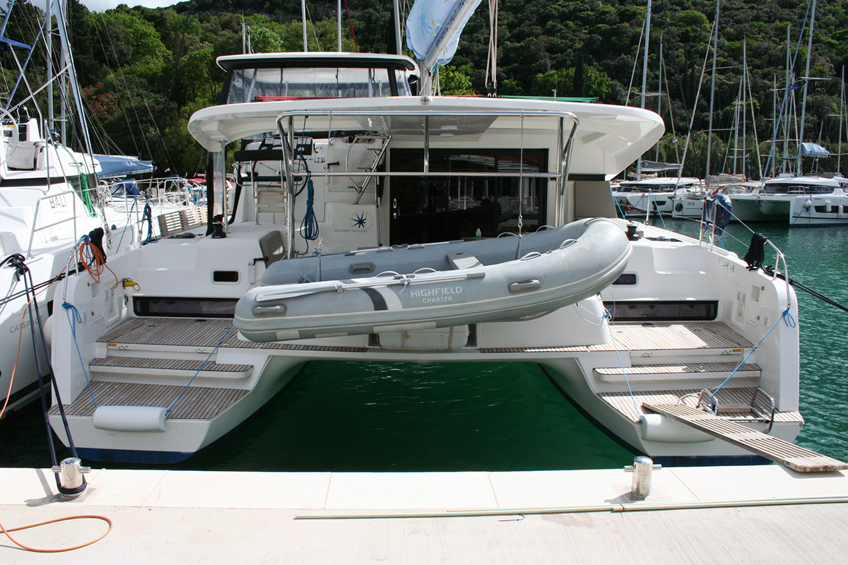 Lagoon 42 - 4 + 2 cab. — photo 1