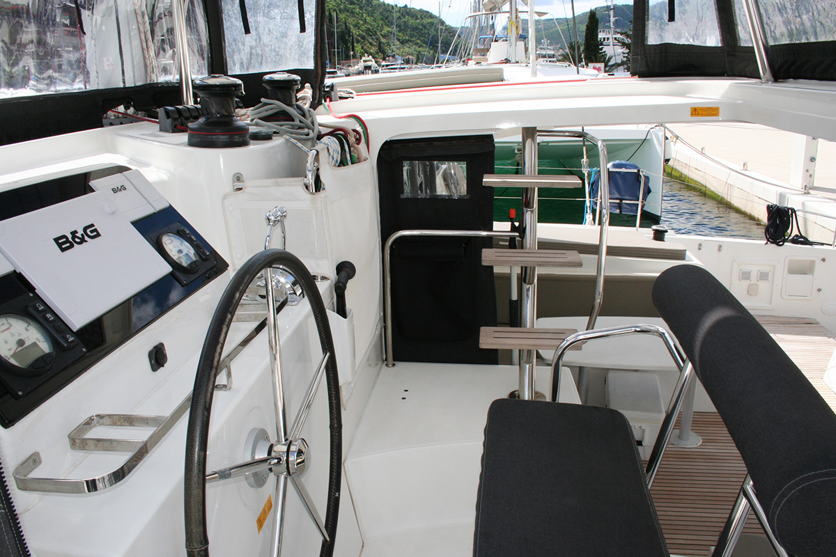 Lagoon 42 - 4 + 2 cab. — photo 7