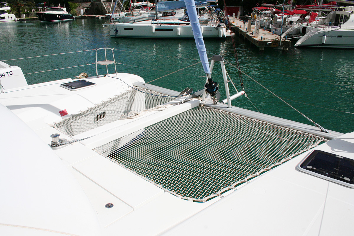 Lagoon 42 - 4 + 2 cab. — photo 11