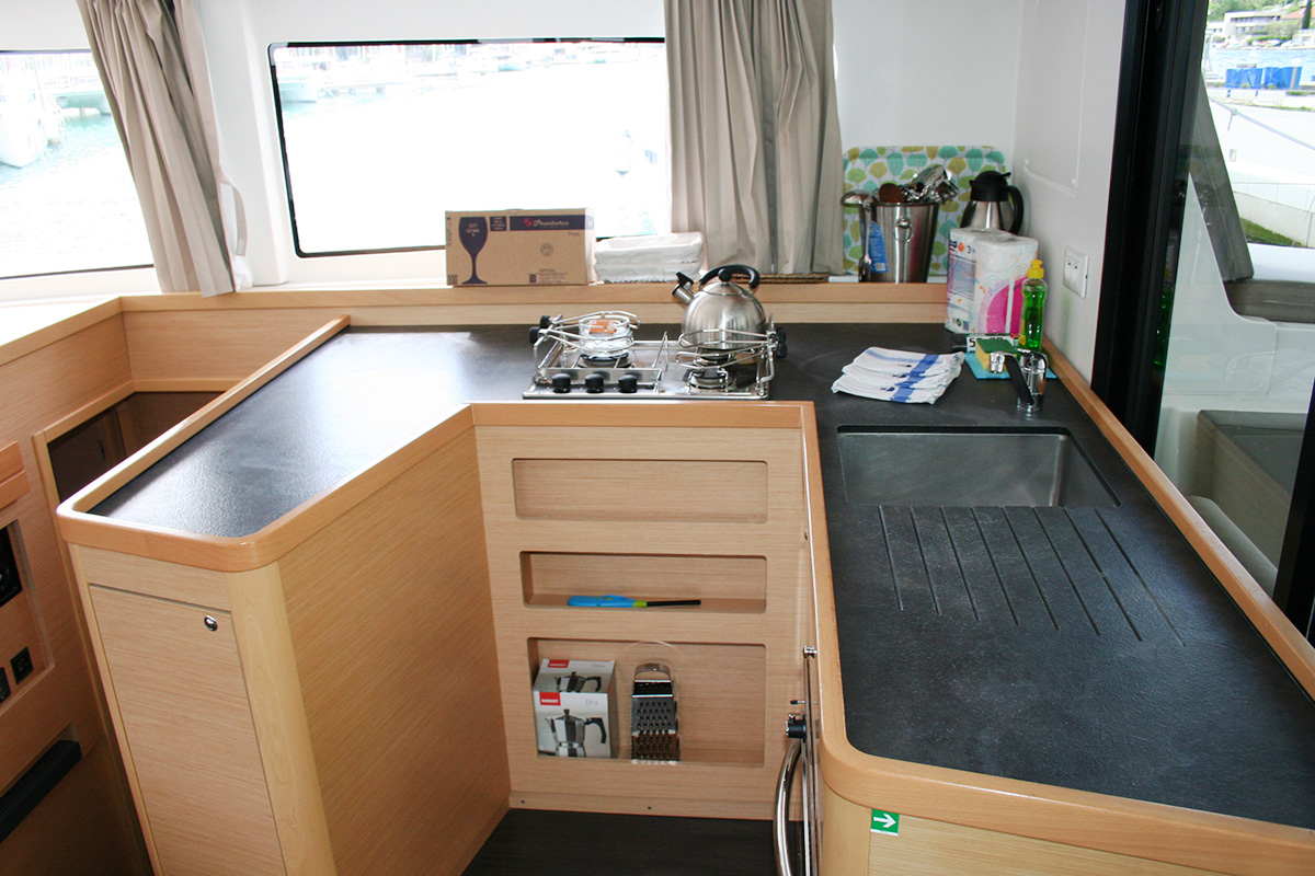 Lagoon 42 - 4 + 2 cab. — photo 15