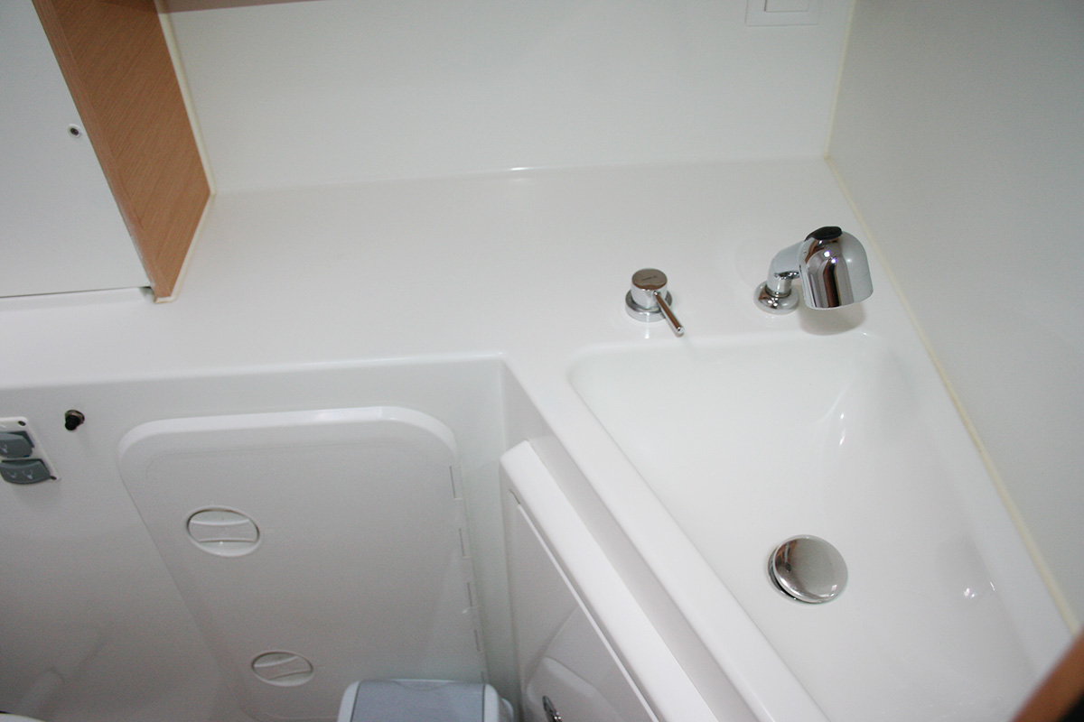Lagoon 42 - 4 + 2 cab. — photo 26