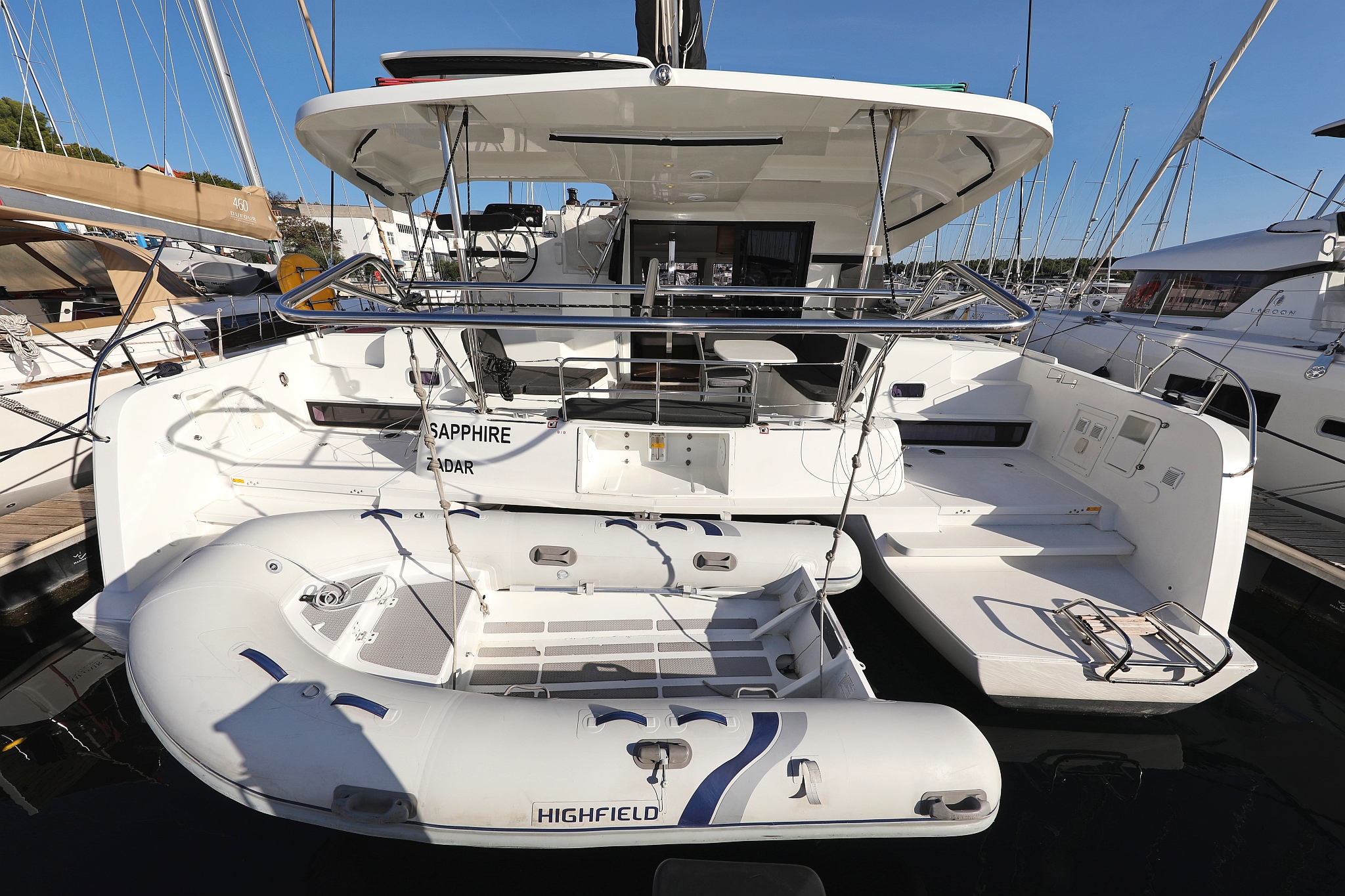 Lagoon 42 - 4 + 2 cab. — photo 1