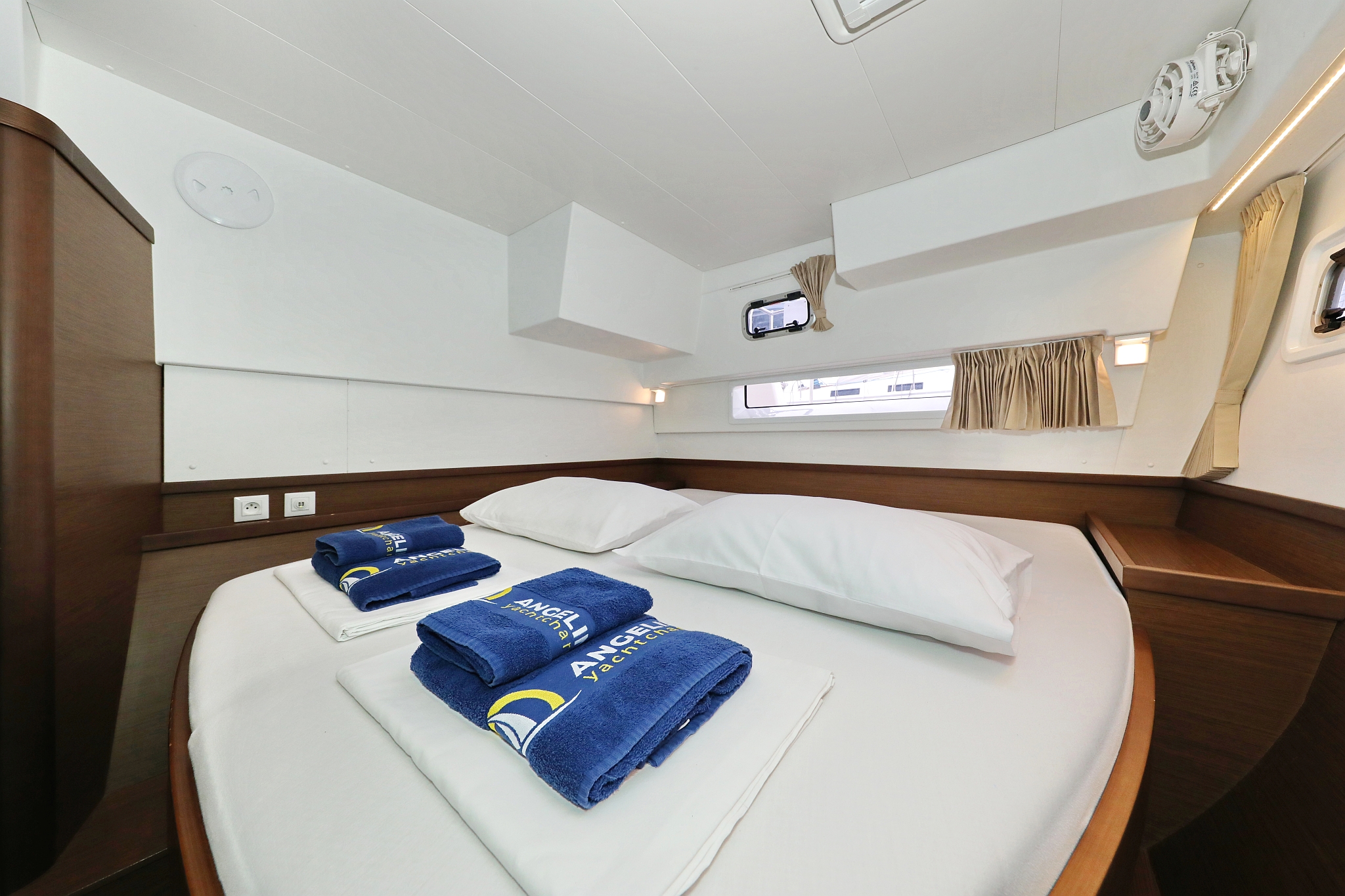 Lagoon 42 - 4 + 2 cab. — photo 25