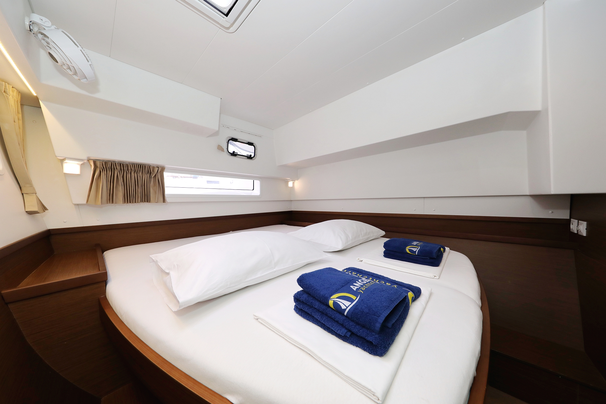 Lagoon 42 - 4 + 2 cab. — photo 30