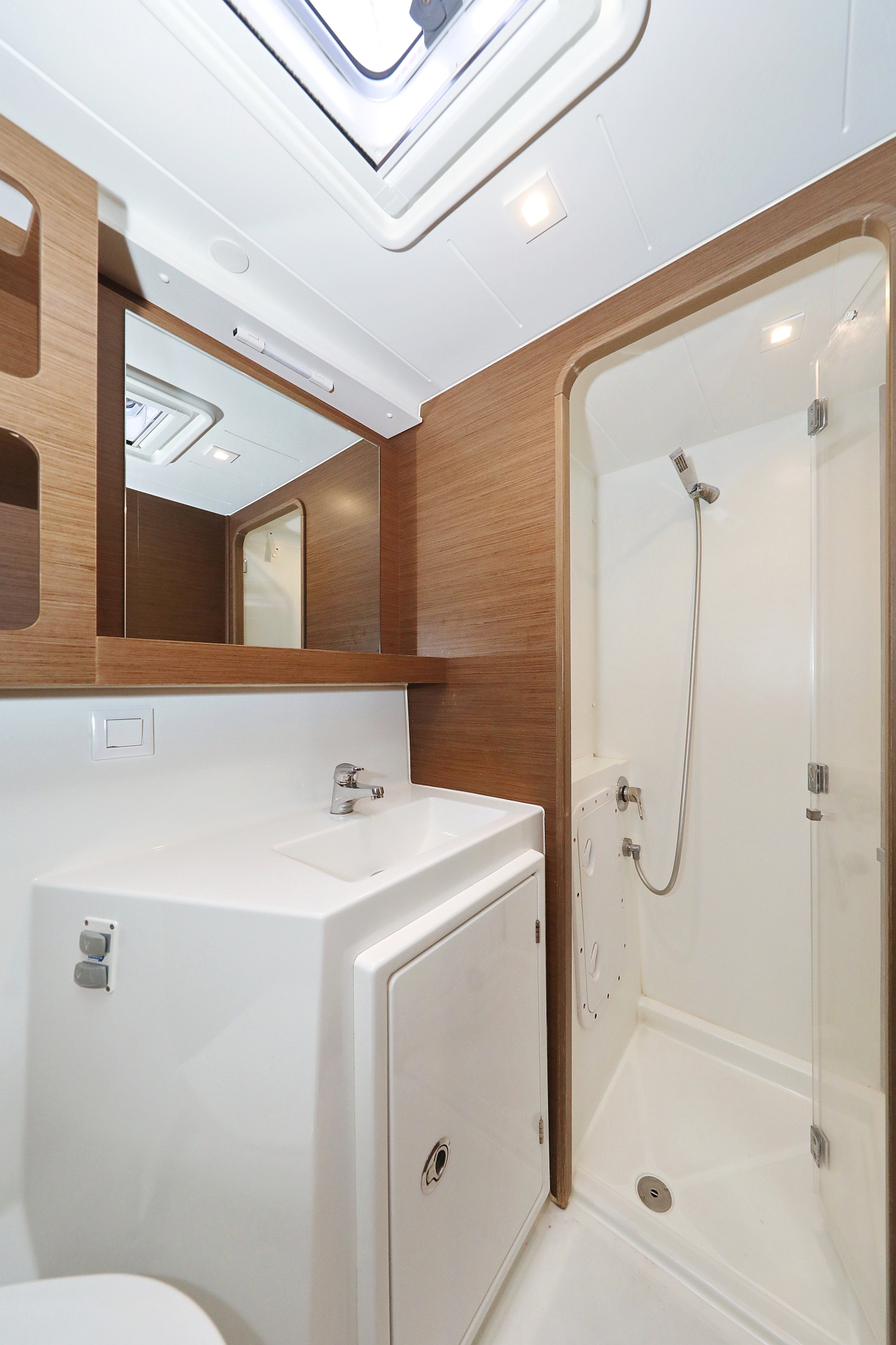 Lagoon 42 - 4 + 2 cab. — photo 36