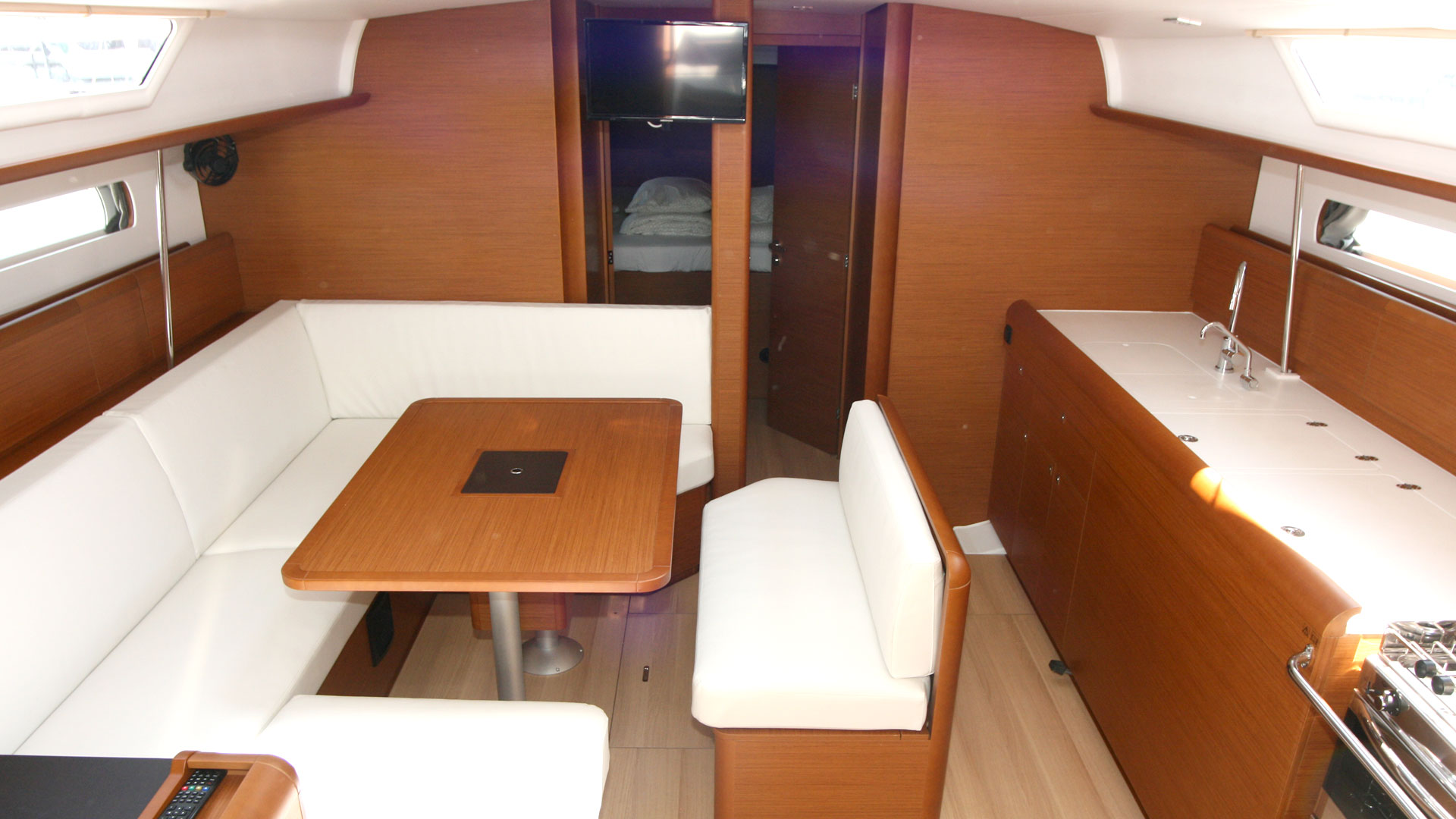 Sun Odyssey 479 - 4 cab. — photo 11