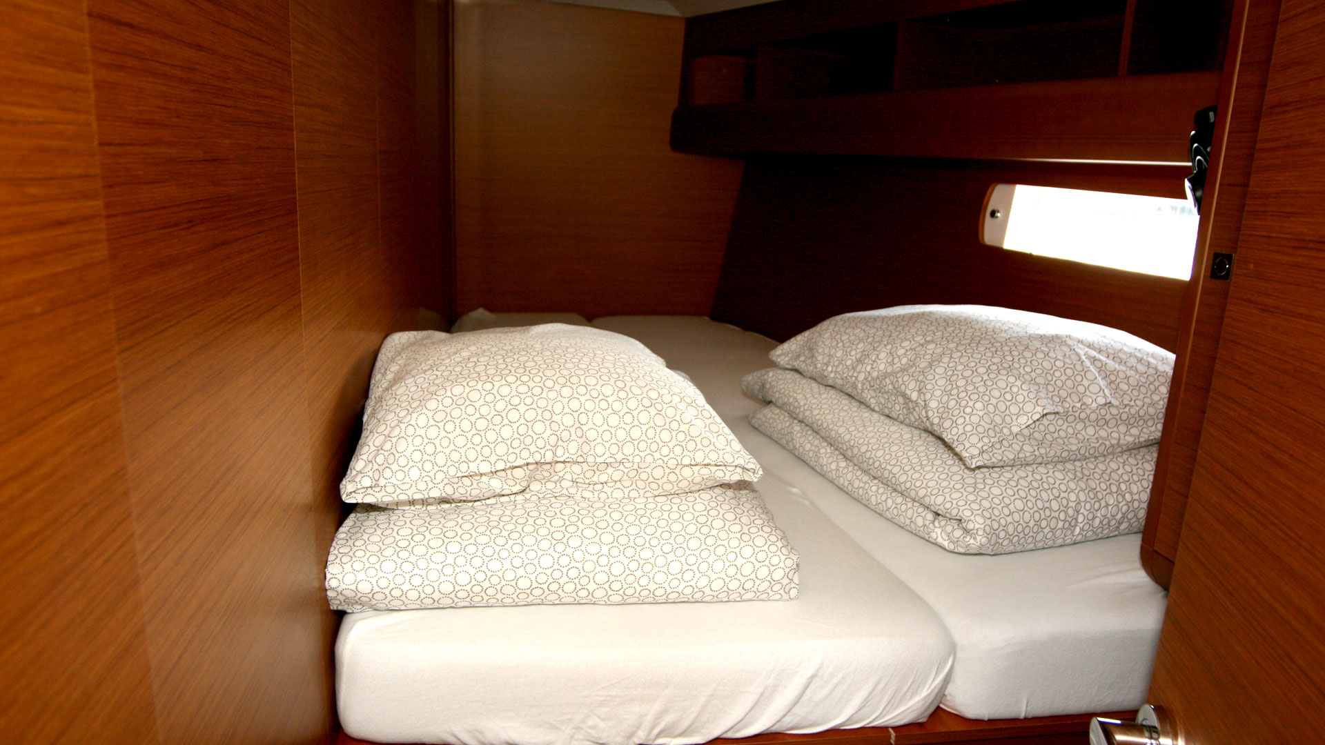 Sun Odyssey 479 - 4 cab. — photo 17